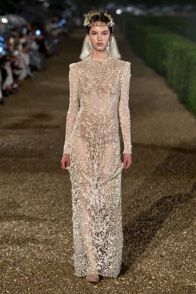 Look 37